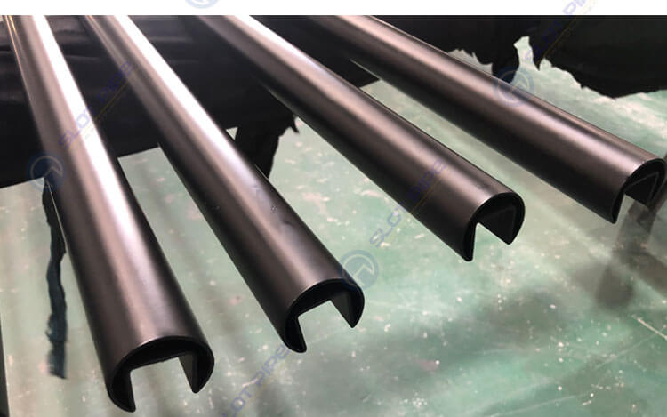 Stainless Steel Round Slotted Pipe